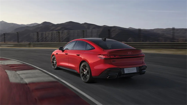全新上汽奥迪A5L Sportback正式上市，限时臻享价25.99万元起